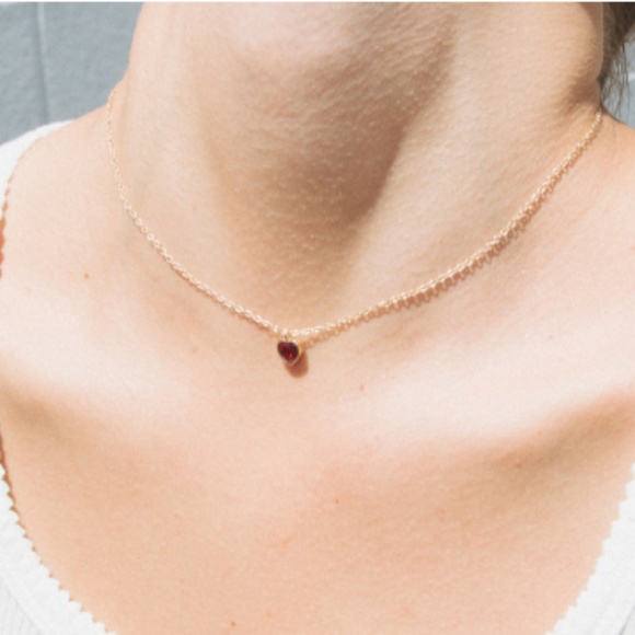 Brandy Melville Jewelry - Brandy Melville heart necklace